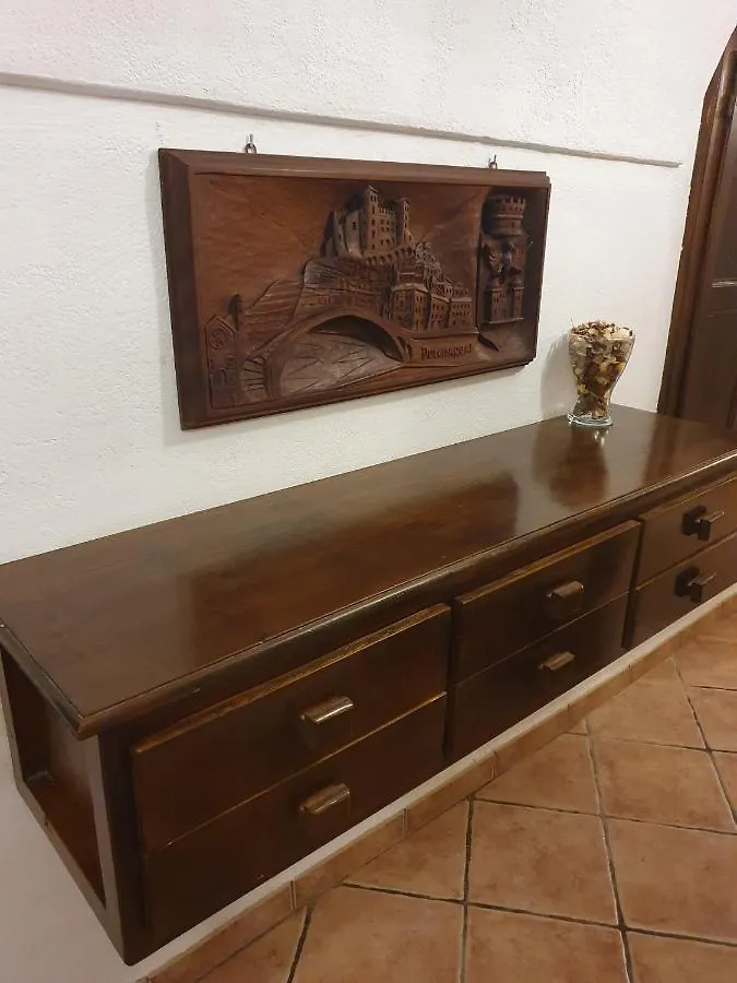 Il Meridiano Dolceacqua 0*,  Italie